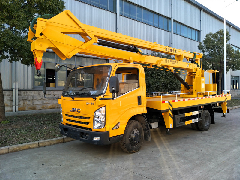 江鈴凱銳18米高空作業(yè)車